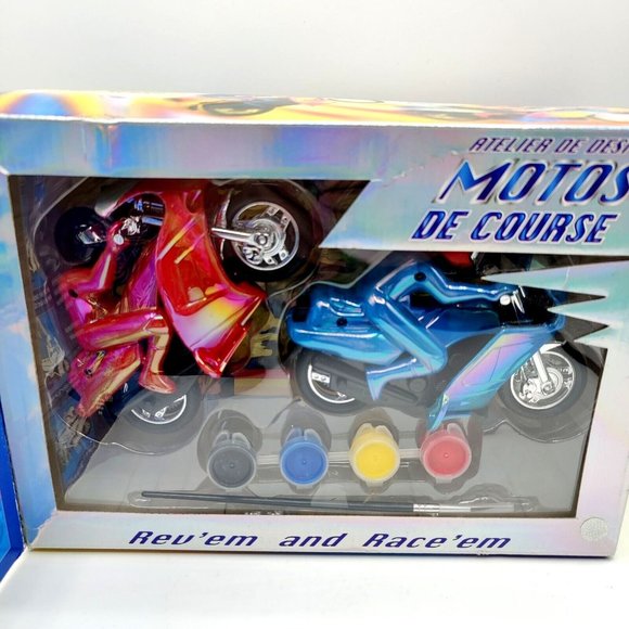 Motorcycle Model Kit Design & Paint by Faber Castell Adults & Kids Racer Bikes - Picture 2 of 6